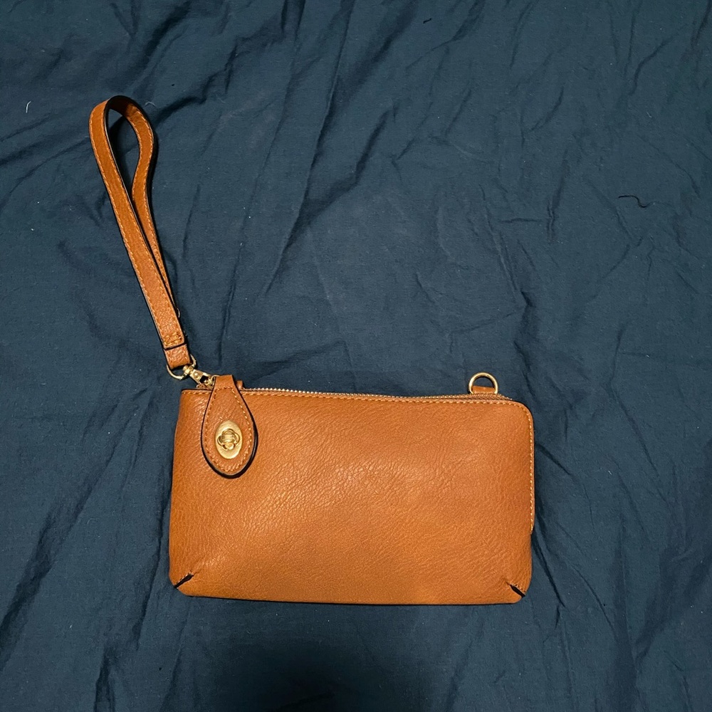 Crossbody/Wristlet